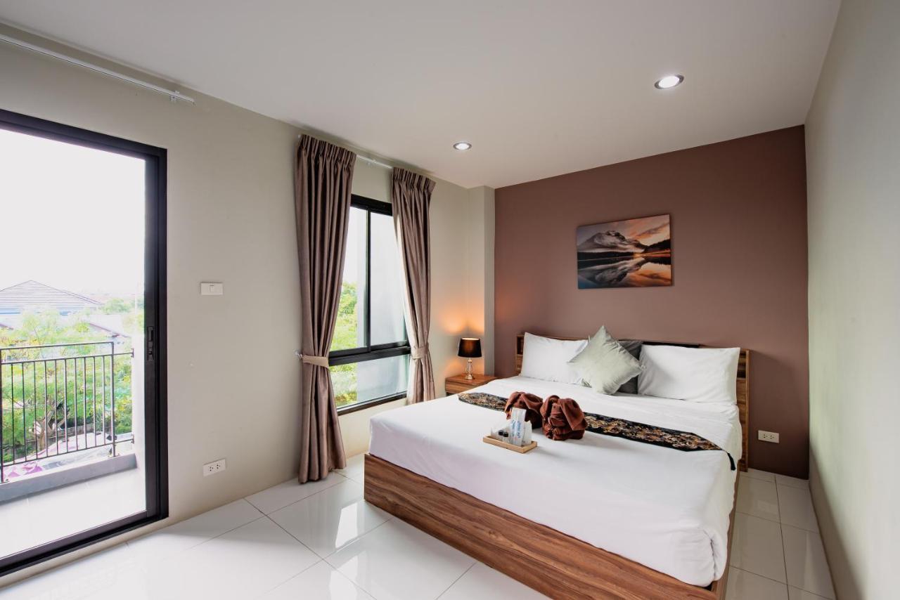 The Living Hotel Samutprakan Банг Бо Экстерьер фото