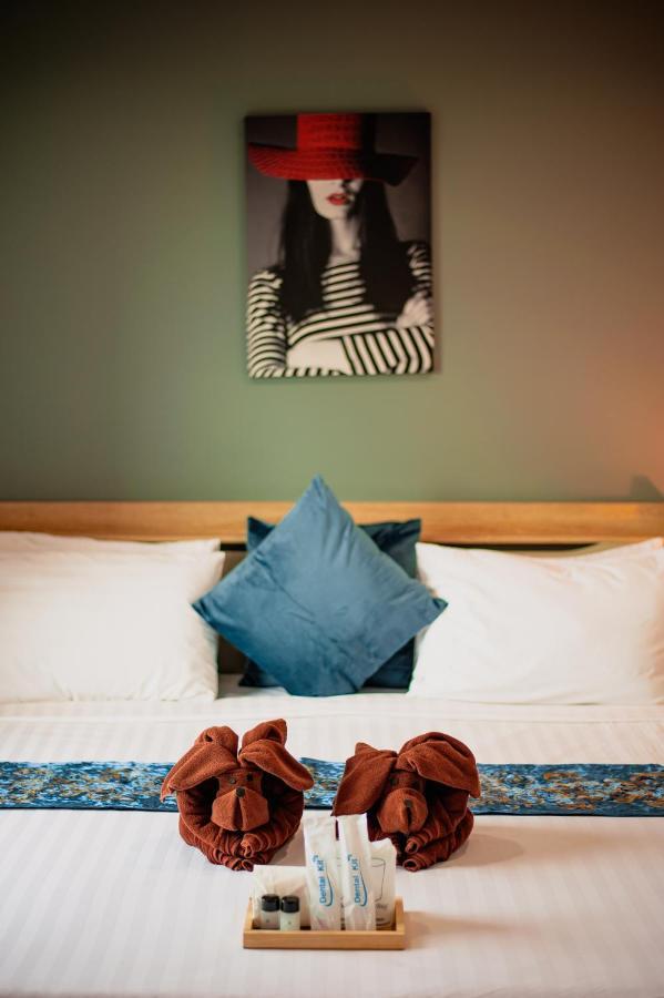 The Living Hotel Samutprakan Банг Бо Экстерьер фото